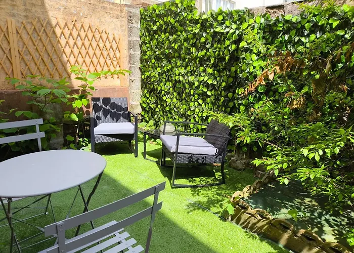 ++++ Central Charmant 70M2 Avec Balcon, Mer A 200 M Et Rue Pietonne A 300 M ++++