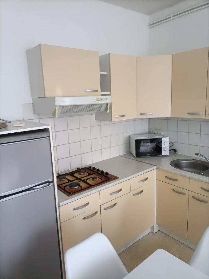++++ 70m2 Avec Balcon, A 200 M Et Rue Pietonne A 300 M ++++ Berck