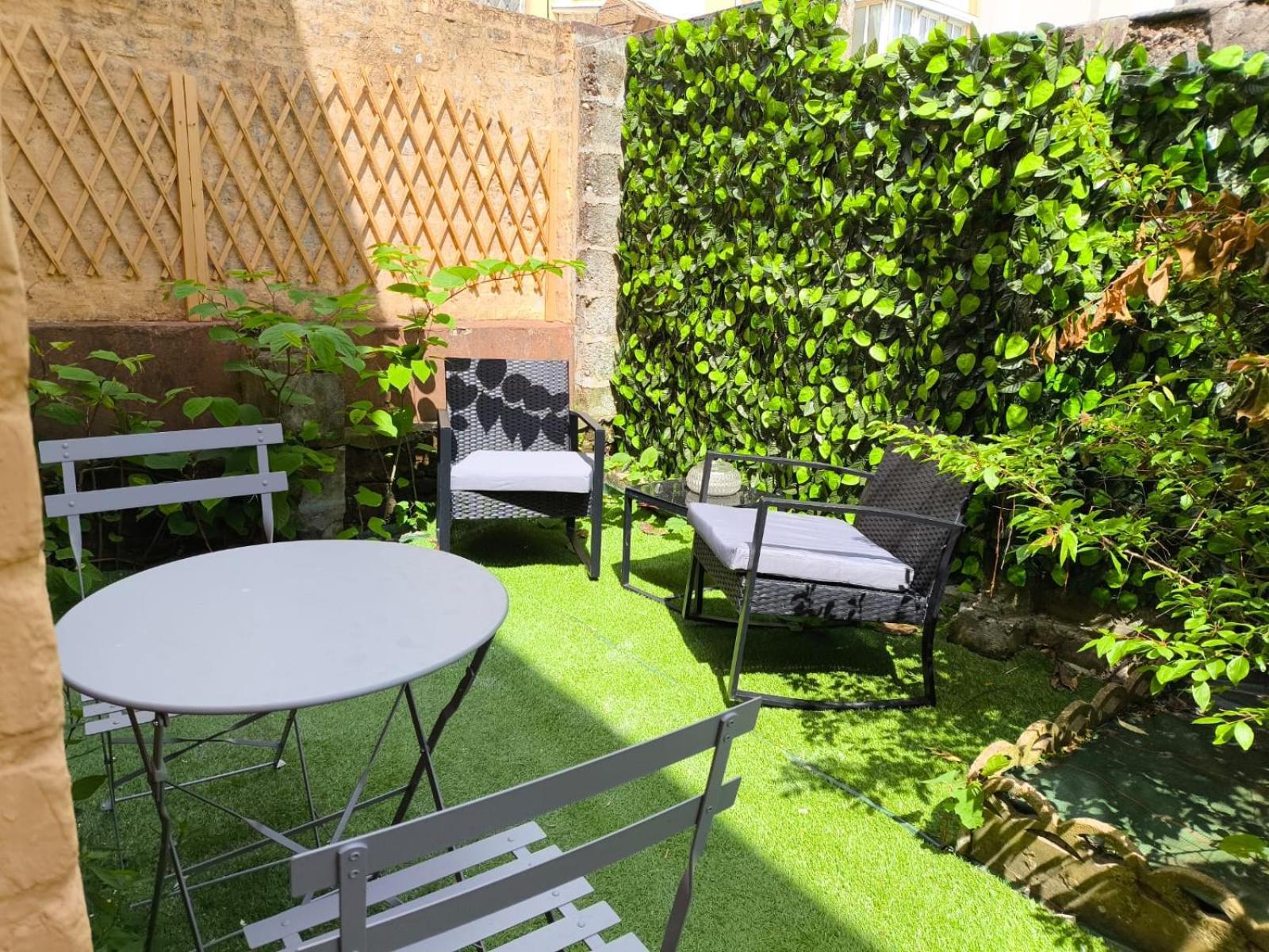 ++++ 70m2 Avec Balcon, A 200 M Et Rue Pietonne A 300 M ++++ * Berck